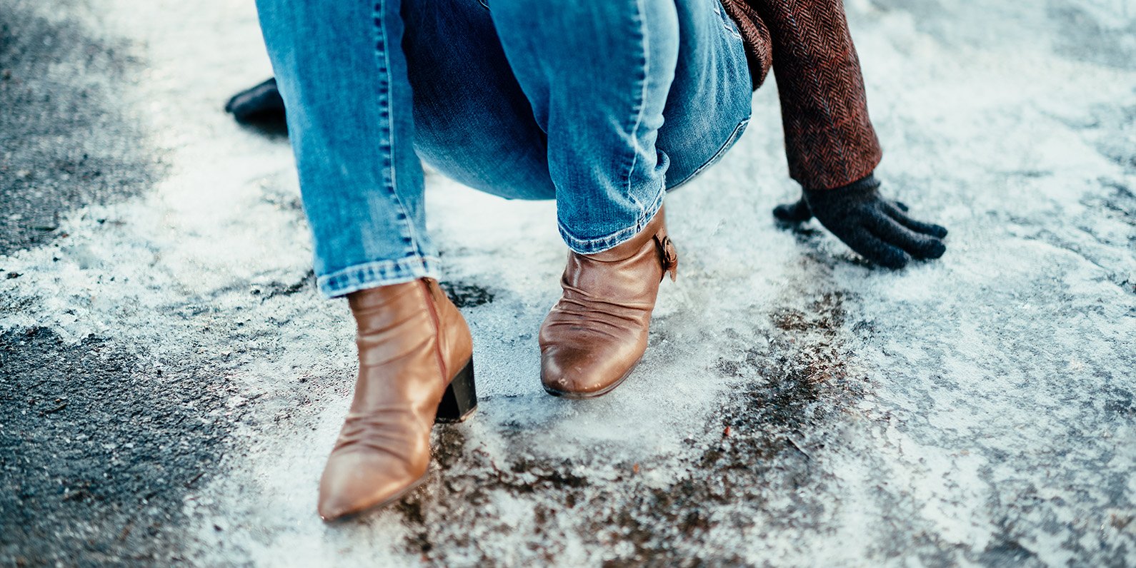 Are Apartment Complexes Liable if Tenants or Visitors Slip on Ice