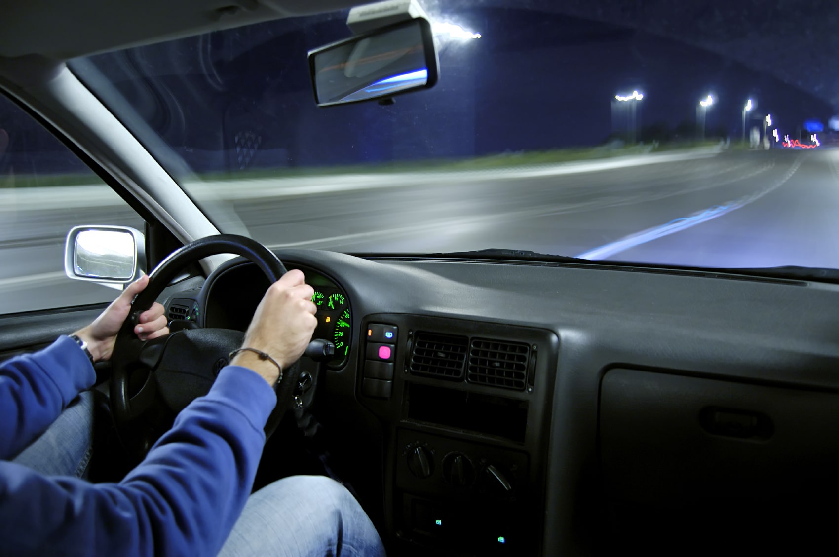 driving at nightAdvice on Three Common Problems You May Encounter on the Roadway