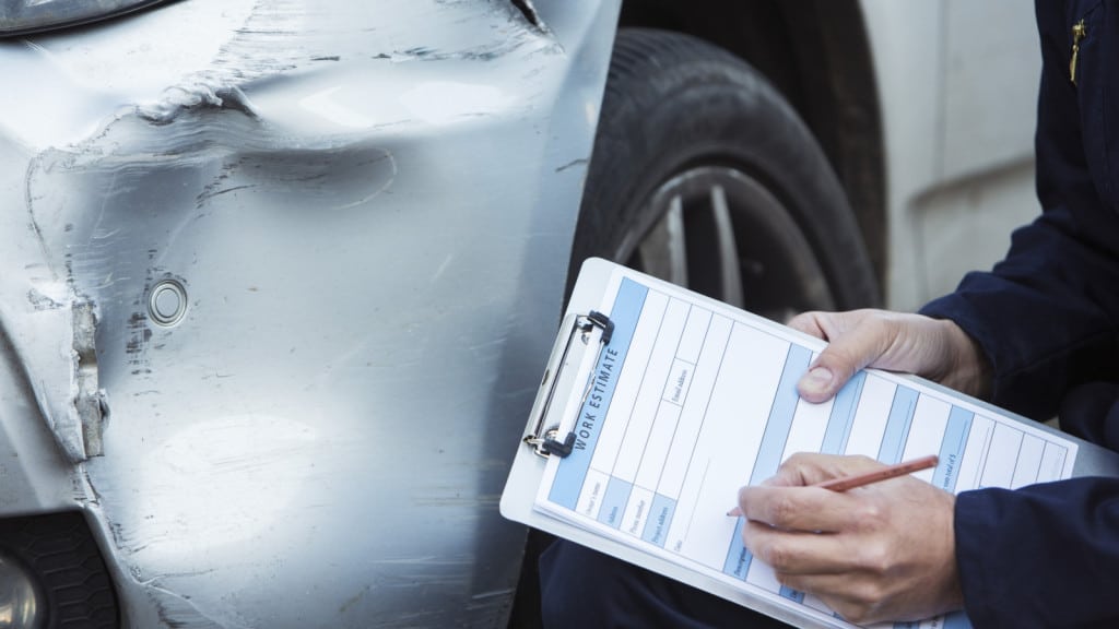 Do Minor Accidents Have to be Reported to the Insurance Company?